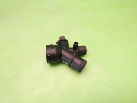 Króciec chłodnicy wody dół 1K0122291K AUDI A3 8P 1.6 8V 03-05