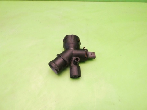 Króciec chłodnicy wody dół 1K0122291K AUDI A3 8P 1.6 8V 03-05