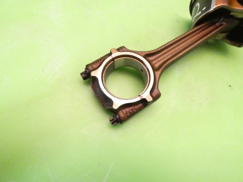 Tłok korbowód 80.965 81L63 R041 Mahle AUDI A3 8P 1.6 8V 03-05