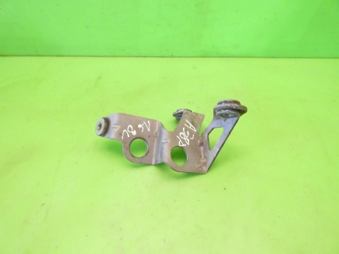 Łapa linek zmiany biegów 1K0711789E AUDI A3 8P 1.6 8V 03-05