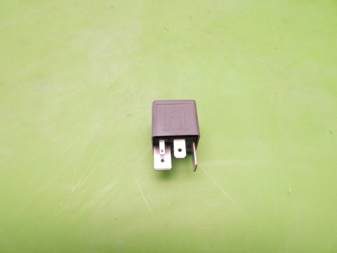 Przekaźnik 167 191906383C V23134B55X216 AUDI A3 8P 1.6 8V 03-05