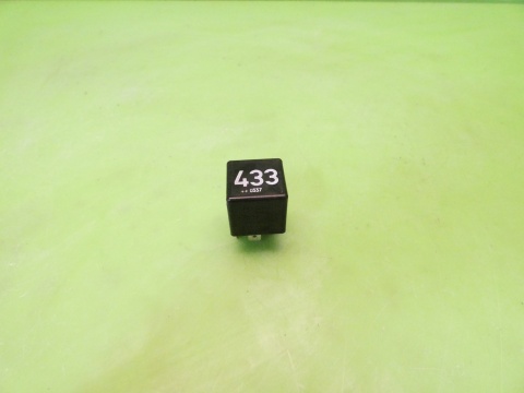 Przekaźnik 433 3D0951253A AUDI A3 8P 1.6 8V 03-05