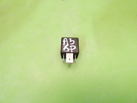Przekaźnik 433 3D0951253A AUDI A3 8P 1.6 8V 03-05