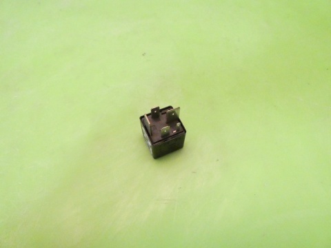 Przekaźnik 433 3D0951253A AUDI A3 8P 1.6 8V 03-05