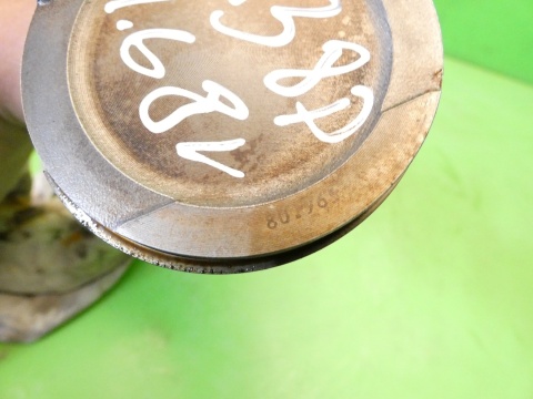 Tłok korbowód 80.965 81L63 R041 Mahle AUDI A3 8P 1.6 8V 03-05