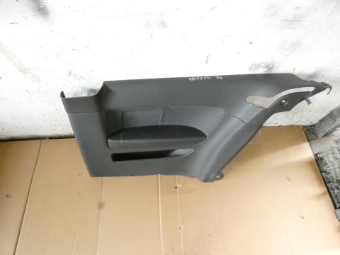 Boczek tapicerka prawa tył AUDI A3 8P HB 3D 03-05