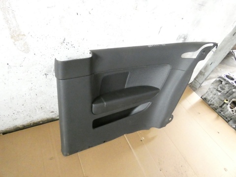 Boczek tapicerka prawa tył AUDI A3 8P HB 3D 03-05