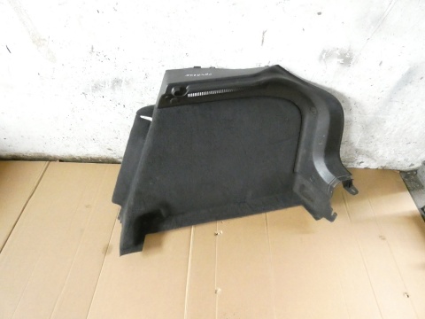 Boczek tapicerka bagażnika prawy mocowanie półki AUDI A3 8P HB 3D 03-05