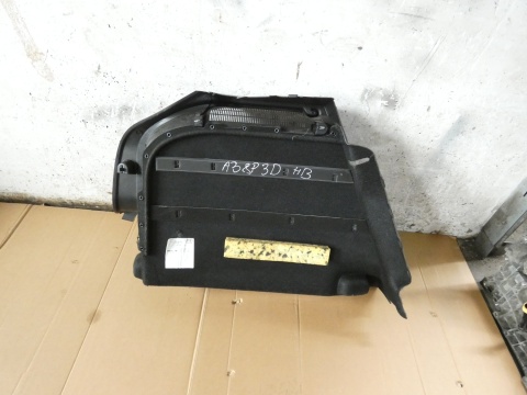 Boczek tapicerka bagażnika prawy mocowanie półki AUDI A3 8P HB 3D 03-05