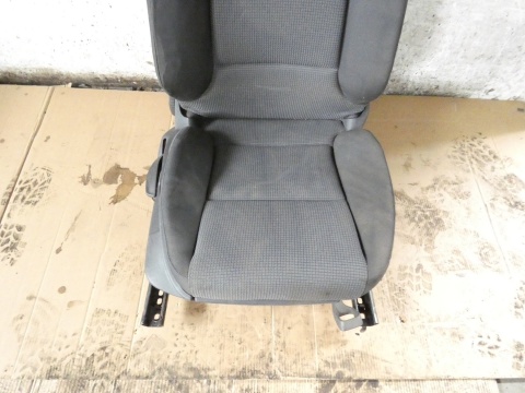 Fotel pasażera prawy przód AUDI A3 8P HB 3D 03-05