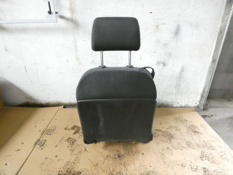 Fotel pasażera prawy przód AUDI A3 8P HB 3D 03-05