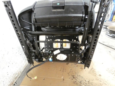 Fotel pasażera prawy przód AUDI A3 8P HB 3D 03-05