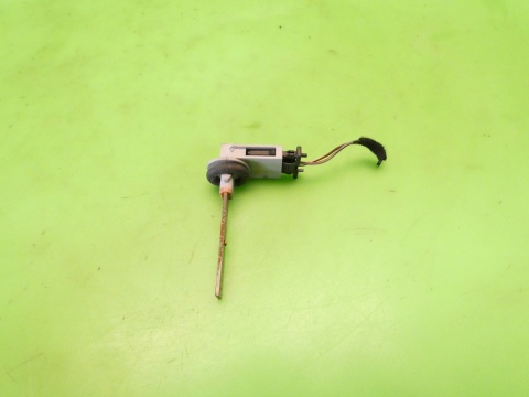 Czujnik temperatury nawiewu 4B0820539 AUDI A3 8P 1.6 8V 03-05