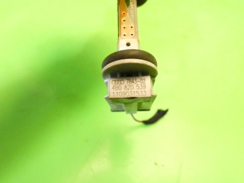 Czujnik temperatury nawiewu 4B0820539 AUDI A3 8P 1.6 8V 03-05