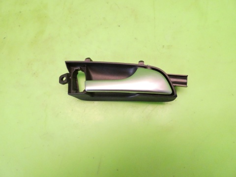 Klamka wewnętrzna prawa przód 8P3867020B AUDI A3 8P HB 3D 03-05
