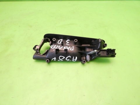 Klamka wewnętrzna prawa przód 8P3867020B AUDI A3 8P HB 3D 03-05