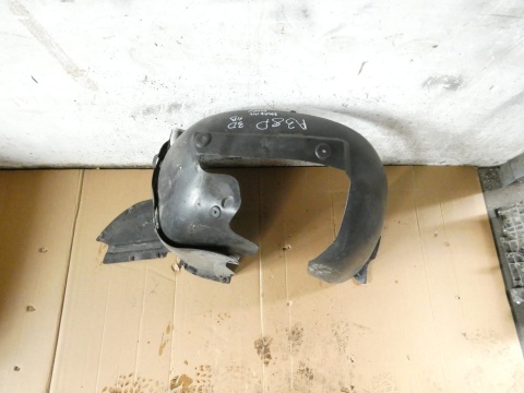 Nadkole prawe przód 8P0821172C AUDI A3 8P HB 3D 03-05