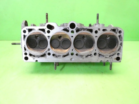 Głowica z zaworami 06B103373T AUDI A3 8P 1.6 8V BGU 03-05