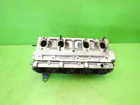 Głowica z zaworami 06B103373T AUDI A3 8P 1.6 8V BGU 03-05