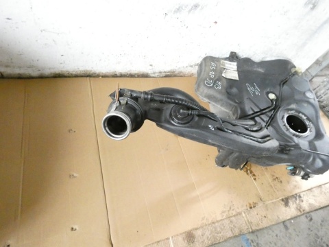 Zbiornik bak paliwa 1K0201021KB benzyna AUDI A3 8P 1.6 8V 3D HB 03-05