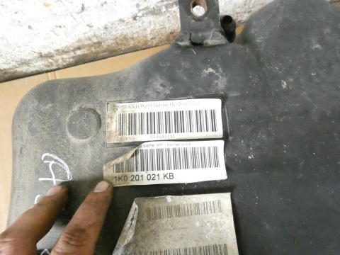 Zbiornik bak paliwa 1K0201021KB benzyna AUDI A3 8P 1.6 8V 3D HB 03-05
