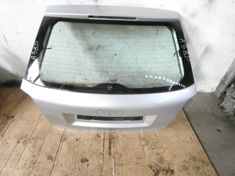 Klapa tył bagażnika LY7W + szyba tylna AUDI A3 8P HB 3D 03-05