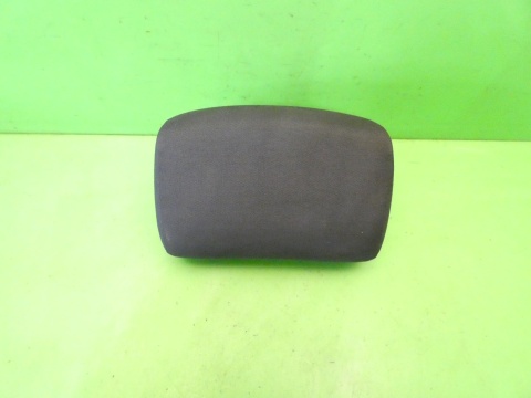 Zagłówek środek środkowy tył AUDI A3 8P HB 3D 03-05