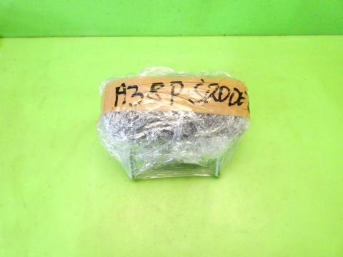 Zagłówek środek środkowy tył AUDI A3 8P HB 3D 03-05