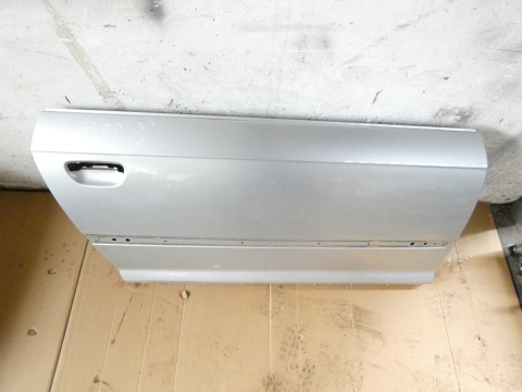 Drzwi prawe przód LY7W AUDI A3 8P HB 3D 03-05