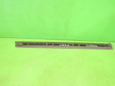 Listwa błotnika lewa tył dół 8P3853699B LY7W AUDI A3 8P HB 3D 03-05