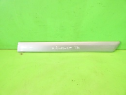 Listwa błotnika lewa tył 8P3853983B LY7W AUDI A3 8P HB 3D 03-05