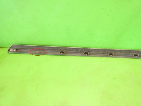 Listwa drzwiowa prawa przód dół LY7W AUDI A3 8P HB 3D 03-05