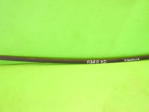 Listwa zgarniająca lewa przód 8P3837477C AUDI A3 8P HB 3D 03-05