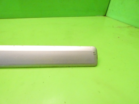 Listwa drzwiowa prawa przód 8P3853954D LY7W AUDI A3 8P HB 3D 03-05