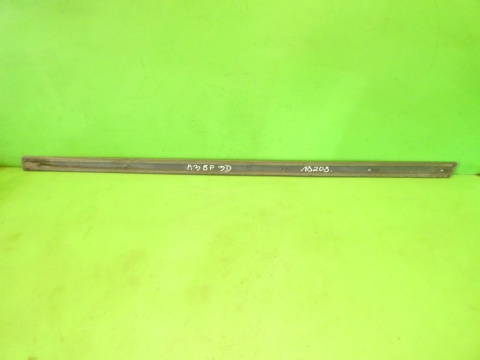 Listwa drzwiowa prawa przód 8P3853954D LY7W AUDI A3 8P HB 3D 03-05