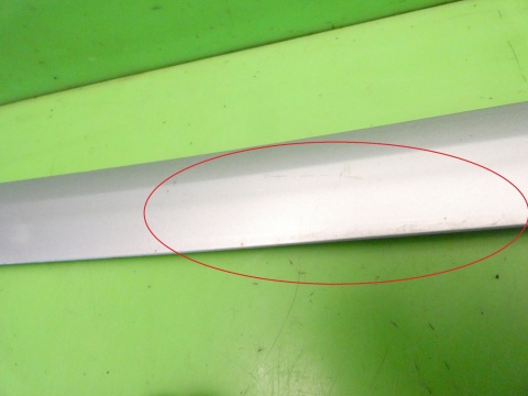 Listwa drzwiowa lewa przód dół LY7W AUDI A3 8P HB 3D 03-05