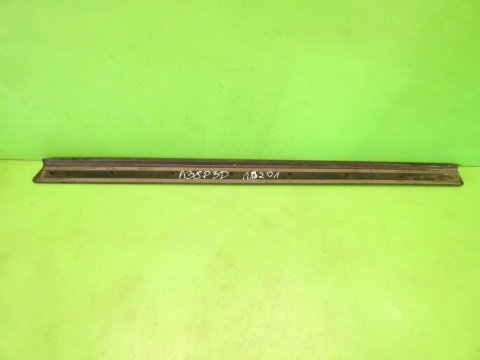 Listwa nakładka na próg lewa przód 8P3853491A AUDI A3 8P HB 3D 03-05