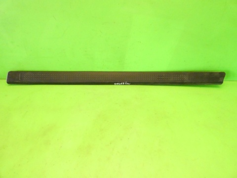 Listwa nakładka na próg prawa przód 8P3853492A AUDI A3 8P HB 3D 03-05