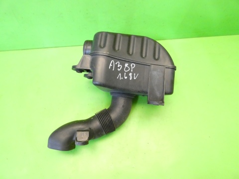 Rezonator powietrza 1K0129622C AUDI A3 8P 1.6 8V BGU 03-05