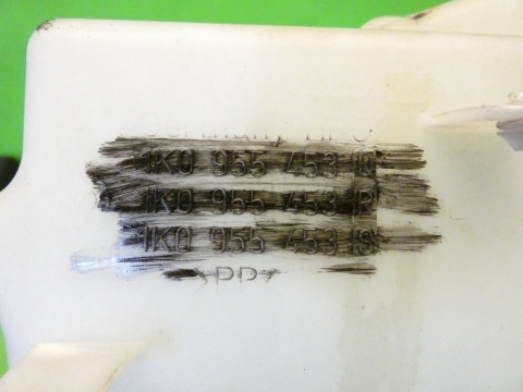 Zbiorniczek płynu spryskiwaczy 1K0955453Q AUDI A3 8P 1.6 8V 03-05