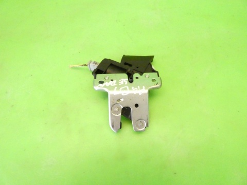 Centralny zamek klapy tył bagażnika AUDI A4 B7 SEDAN 04-08