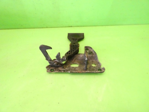 Rygiel zamek maski 8E0823480E AUDI A4 B7 04-08