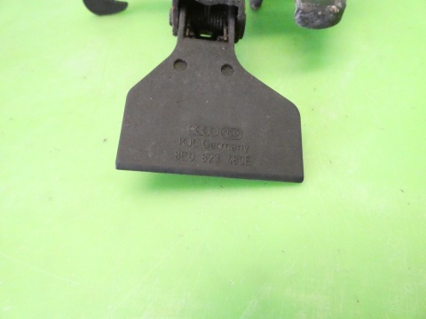 Rygiel zamek maski 8E0823480E AUDI A4 B7 04-08