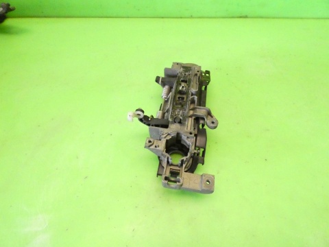 Klamka zewnętrzna lewa przód LZ9Y AUDI A4 B7 04-08