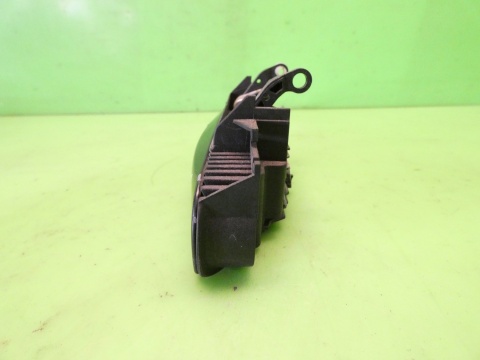 Klamka zewnętrzna prawa przód 4B0839885 LZ9Y AUDI A4 B7 04-08