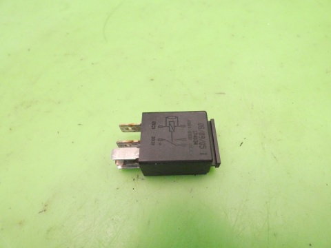 Przekaźnik 395 8Z0951253 AUDI A4 B7 2.0 ALT 04-08