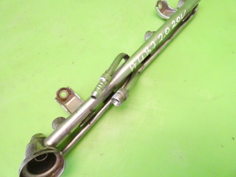 Listwa wtryskowa 06B133681L AUDI A4 B7 2.0 ALT 04-08