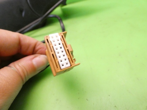 Lusterko zewnętrzne prawe 5pin LZ9Y AUDI A4 B7 04-08