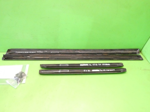 Listwa listwy drzwiowe dół prawa lewa przód tył AUDI A3 8L 5D 03-05