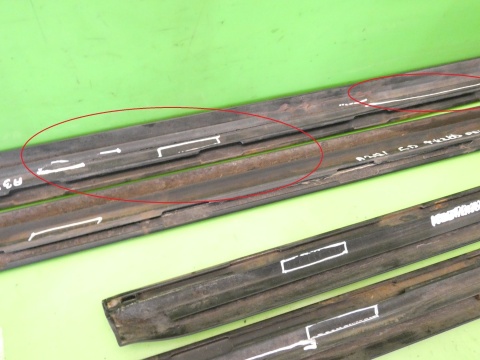 Listwa listwy drzwiowe dół prawa lewa przód tył AUDI A3 8L 5D 03-05